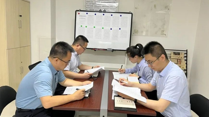 扶貧基金黨支部、第八黨支部、第四黨支部開展主題活動(dòng)
