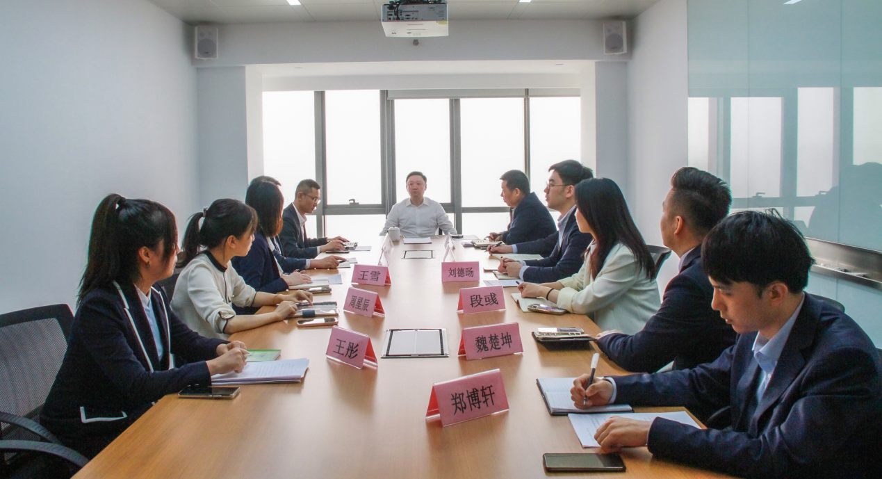 公司黨委書記、董事長(zhǎng)杜巖岫調(diào)研投行業(yè)務(wù)部